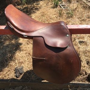Crosby English Saddle